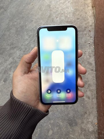 ايفون اكس ار 64 جي اوفيسيل نقي عمرو تحل