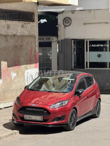 فورد فييستا تيتانيوم