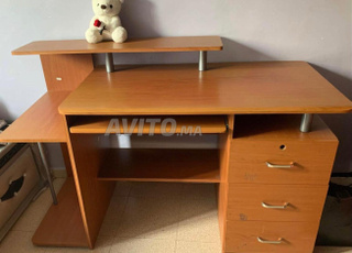 Bureau en bois à vendre