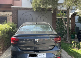 Dacia Logan Essence Automatique 2022 à Marrakech