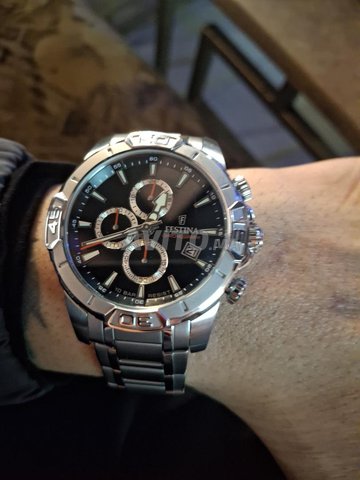 ساعة فيستينا أصلية