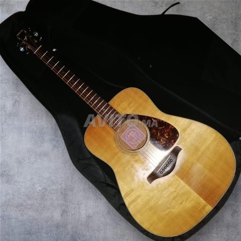 غيتار صوتي احترافي Yamaha FG700MS