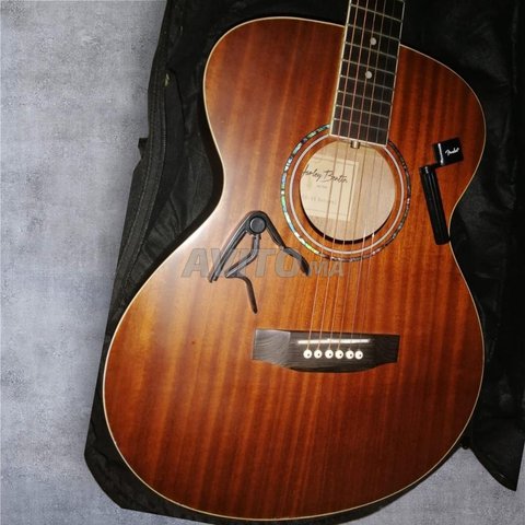 Pack Guitare acoustique Harley Benton CG45