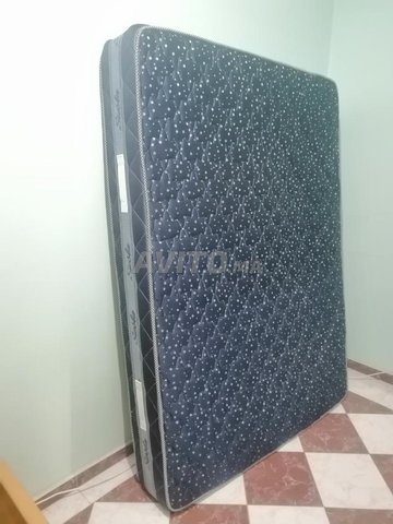 Moustiquaire pour deux, encore propre