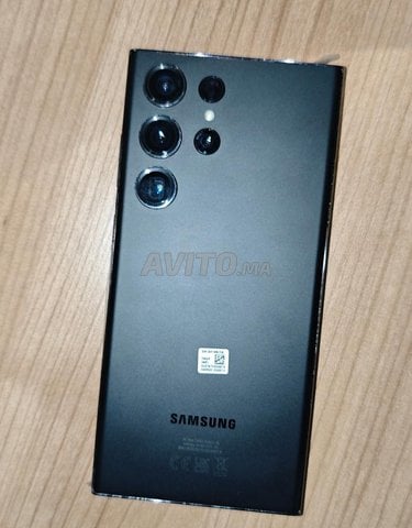 S22 ultra 5G duos 8Go/256Go/200Mpx très neuf