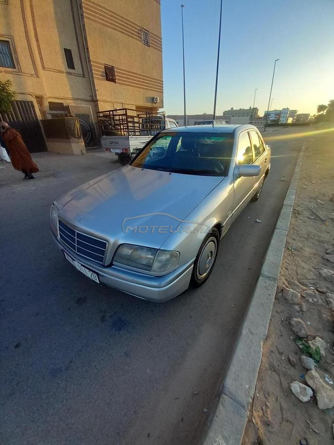 Mercedes-Benz220