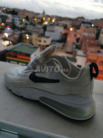 NIKE ORIGINAL 40.5 COMME NEUF