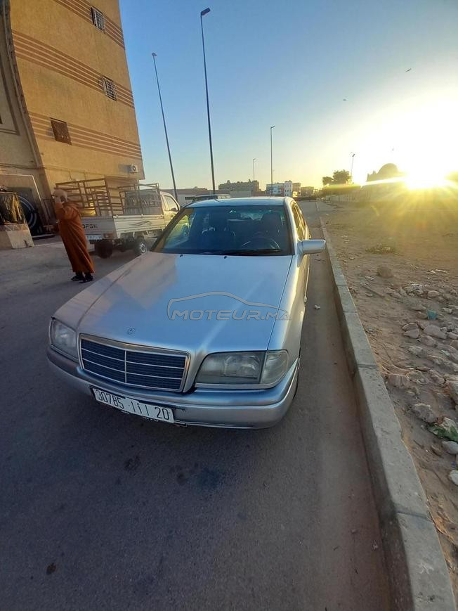 Mercedes-Benz220
