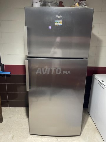 ثلاجة ومجمد في حالة جيدة