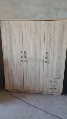 Placard à vêtements pratique à un prix raisonnable