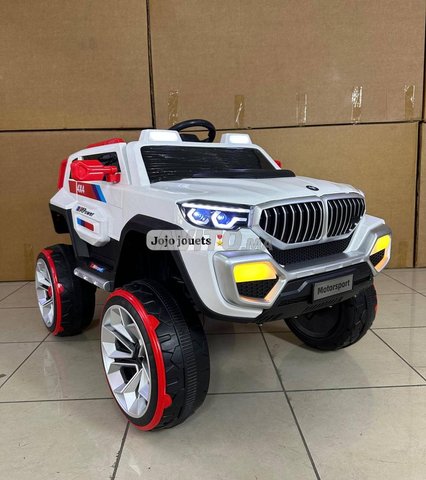 سيارة BIG BMW 4x4