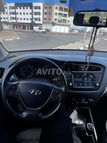 Hyundai i20 Essence Manuelle 2020 à Salé