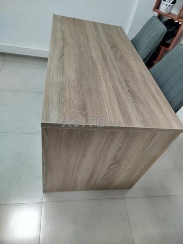 مكتب خشب جديد