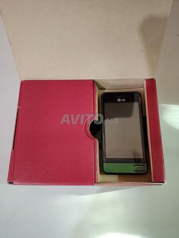 LG GD510 POP جديد بكل الملحقات - 2