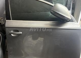 قطعة هيكل سيارة أودي Q7 موديل 2006 - 2014