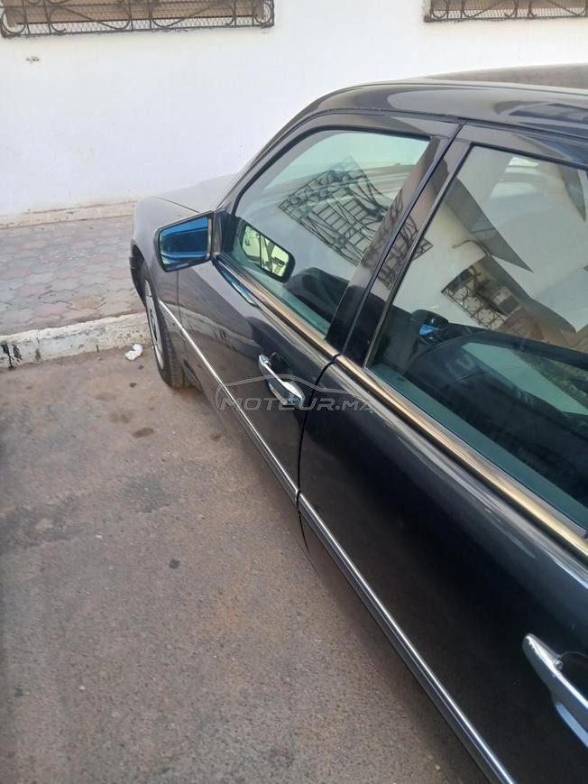 Mercedes-Benz 220 Diesel Manuelle 1995 à Agadir