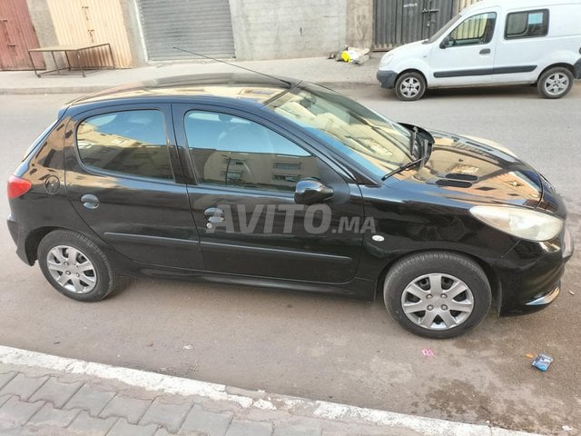 Peugeot 206 Essence Manuelle 2012 à Marrakech