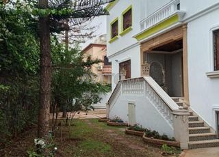 شقة للبيع 527 متر مربع في الدار البيضاء