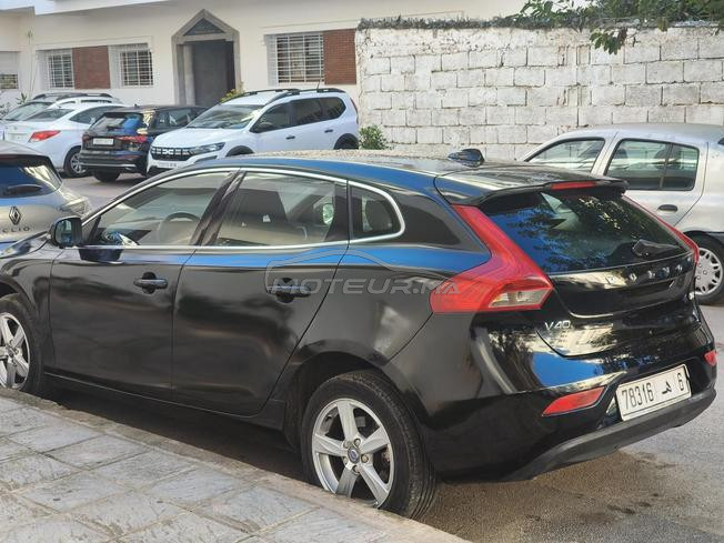 Volvo v40 2d