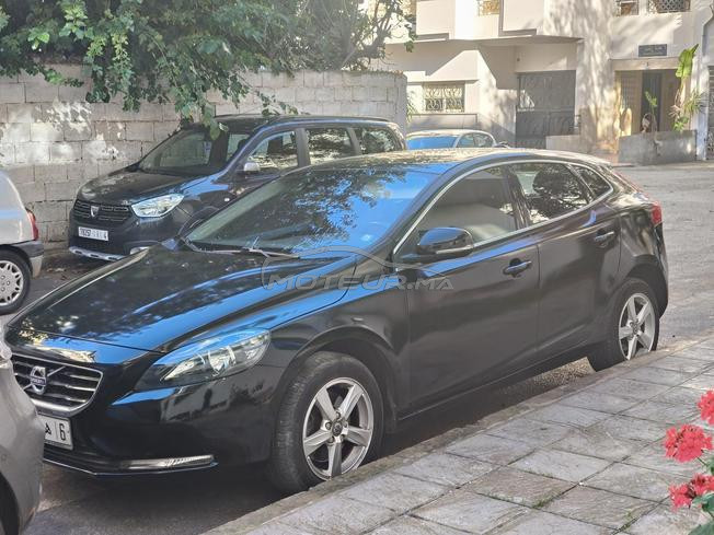 Volvo v40 2d