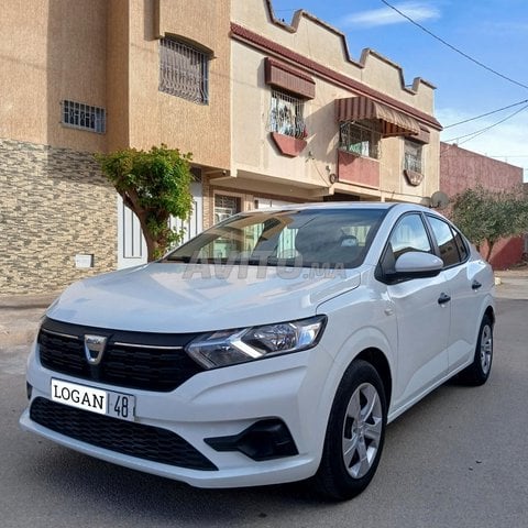 داسيا لوغان بنزين في حالة ممتازة