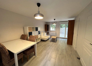 شقة للإيجار 120 متر مربع في تاوريرت