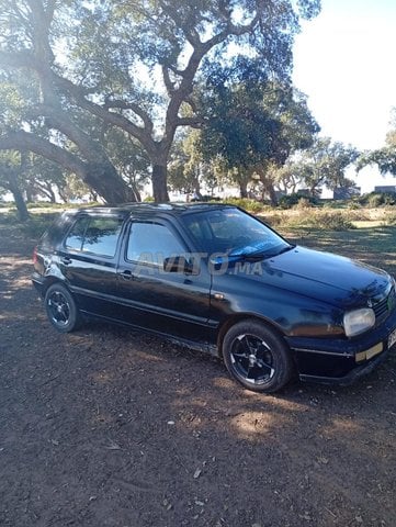 Golf 3 propre, papiers en règle, diesel pour acheteur sérieux