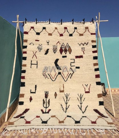 سجاد بربري من الصوف الطبيعي 240 × 160 سم