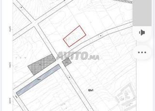 هكتار او 900 متر للبيع I2S1 طريق جديدة