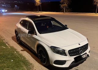 Mercedes GLA 250 4matic moteur refait à neuf 0km