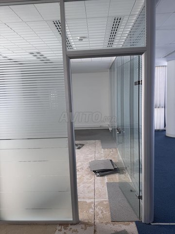 قواطع زجاج مزدوج 6 مم مع باب واحد