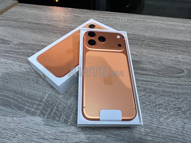 NEUF IPHONE 17 PRO MAX 256GB / LBI3 F MA7AL