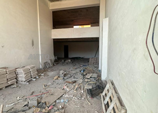 Magasin 108 ou 111m² près Av M6 et TLS Hivernage 2