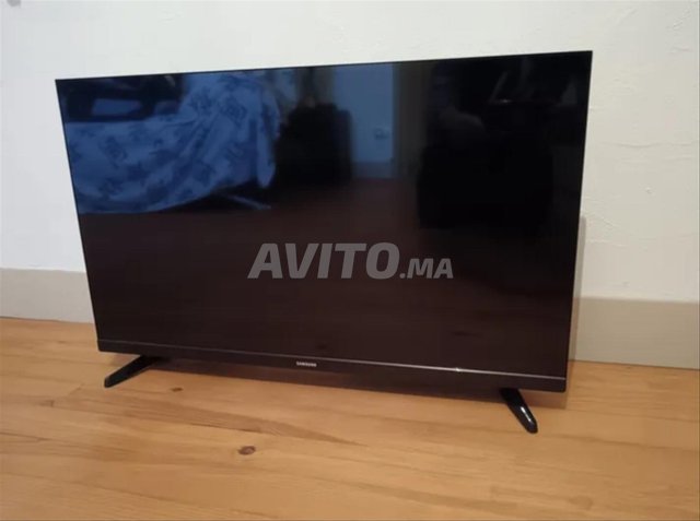 تلفزيون سامسونج 32 Full HD TnT مع مستقبل