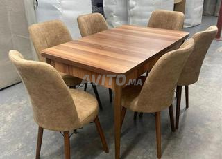 Table à manger en bois 6 chaises