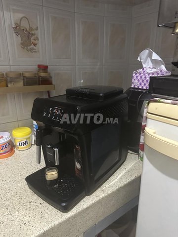 ماكينة قهوة فيليبس أوتوماتيكية ديال برا