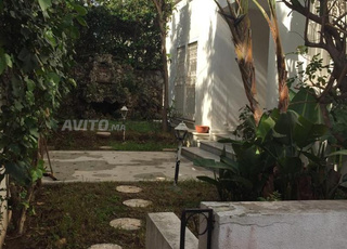 A vendre villa commerciale bvd ibnou sina