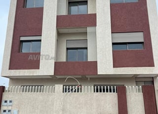 Appartement 120 m² à lotissement hallala Kénitra
