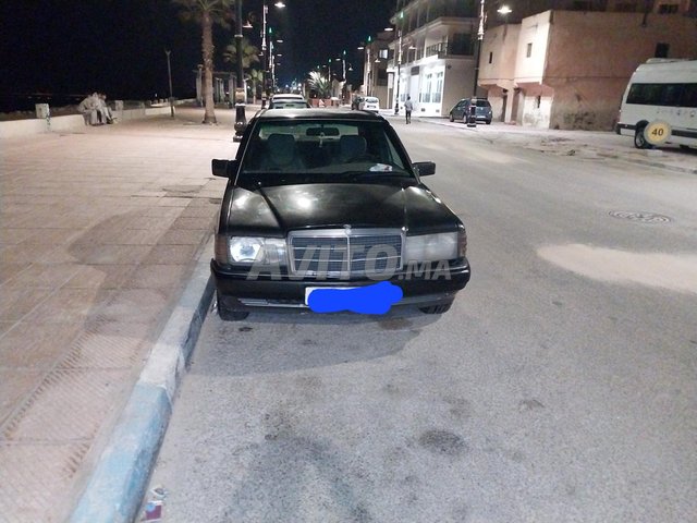 À VENDRE – MERCEDES 190