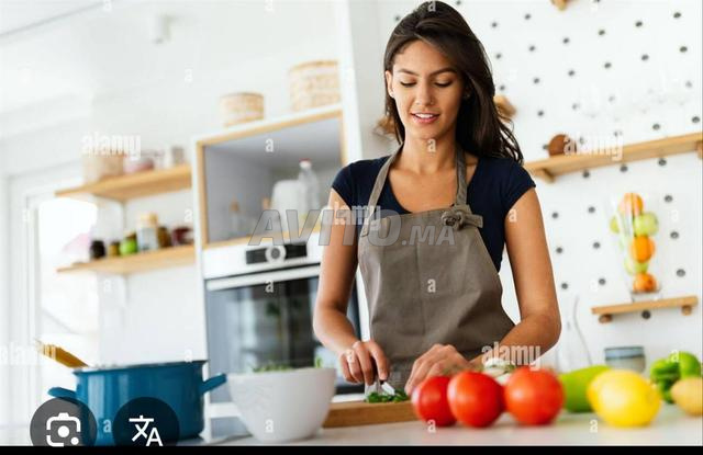 Femme de ménage et nounou et la cuisine