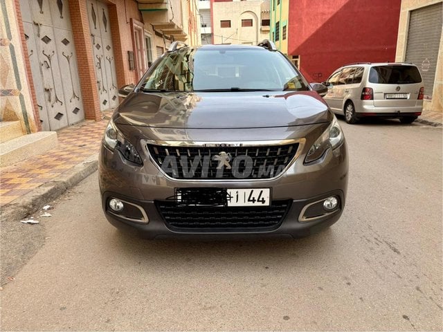 Peugeot 2008 toutes options excellent état