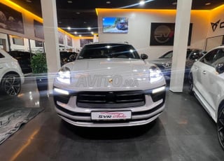 PORCHE MACAN
