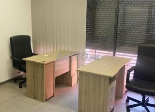 Bureau à louer 69 m² meublé et équipé