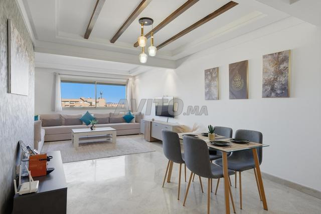 Appartement moderne avec piscine et salle de sport (sport)