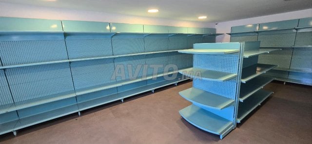 أرفف مركزية وجدارية معدات مهنية مستعملة