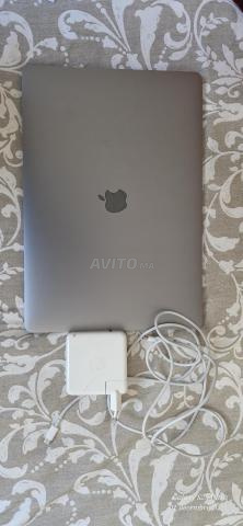 MacBook Pro A1990 i9 2.9GHz 1 TB 32 GB