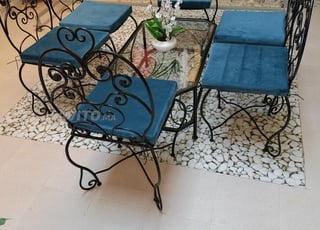 Table en fer forgé avec 6 chaises