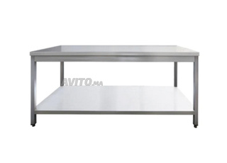 Table de Travail Centrale