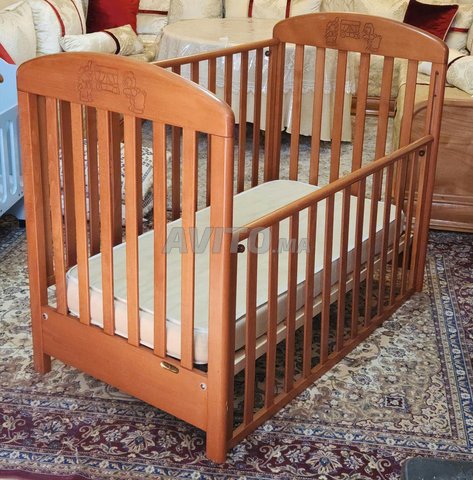 سرير أطفال مع فراش )إمبورت إيطالي