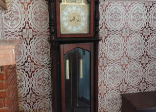 Horloge ancienne de style Grandfather Clock